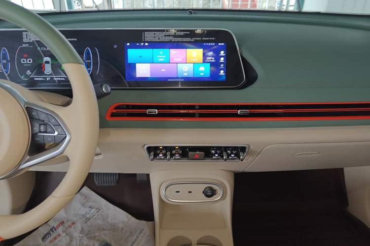 Used ORA Good Cat 2023 401 km Standard Range Luxury Version Ternary Lithium
