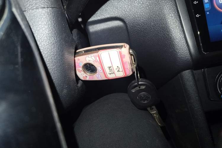 Used Volkswagen Polo 2016 1.6L Automatic Comfort Model