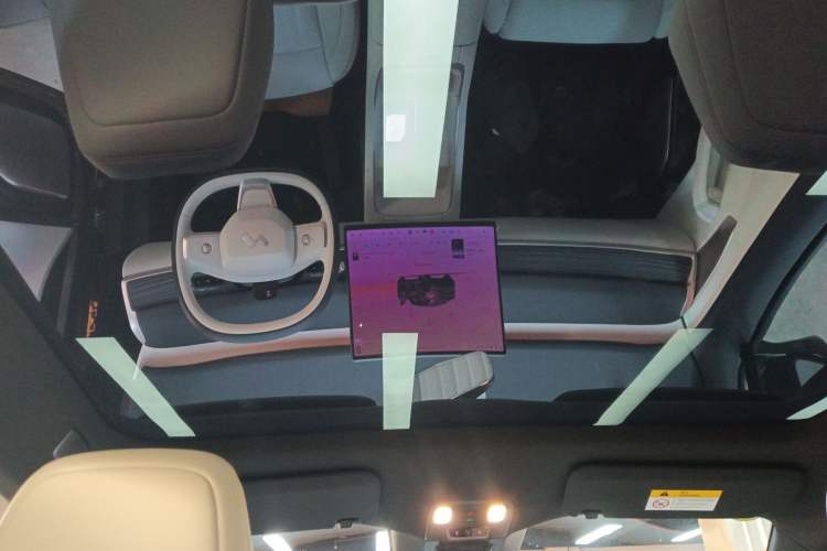 Used ONVO L60 2024 60 kWh All-Wheel Drive
