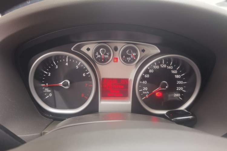 Used Ford Focus 2013 Sedan Classic 1.8L Automatic Base Model
