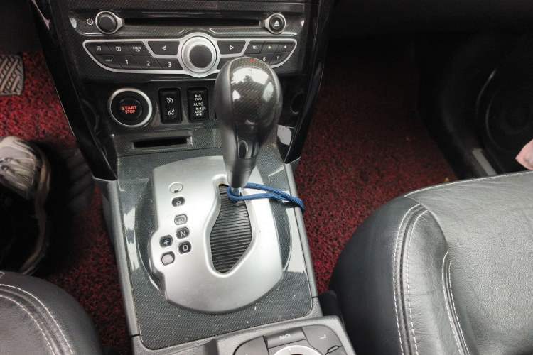 Used Renault Koleos 2012 2.5L 4x4 Comfort Edition with Navigation