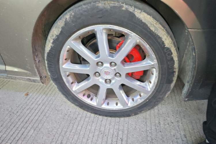 Used Cadillac SLS Seville 2011 2.0T Luxury Edition Right Front Wheel Hub