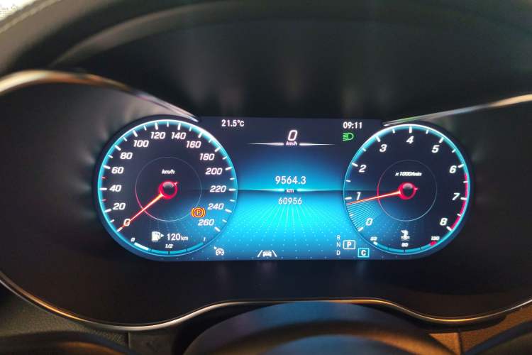 Used Mercedes-Benz GLC 2020 Facelift GLC 300 L 4MATIC Dynamic Edition
