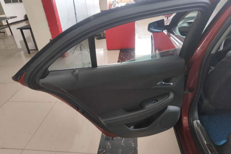 Used Chevrolet Malibu 2016 2.0L Automatic Luxury Edition