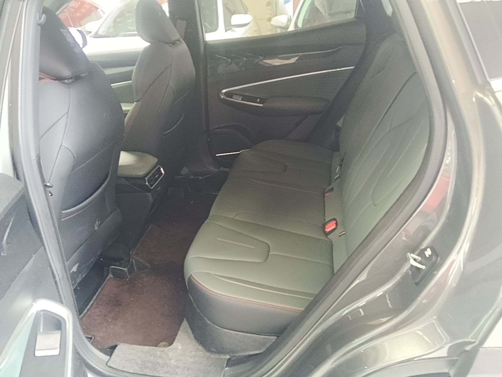 Geely Auto Emgrand X7 Sport 2024 1.5TD Dragon Edition — снимка 20