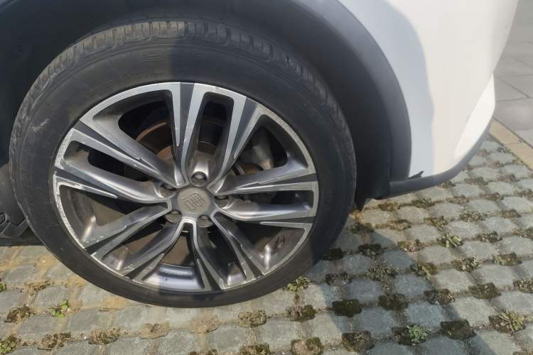 Used BYD Tang 2018 2.0T Automatic SmartConnect Prestige 7-Seater China V Standard