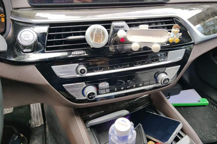 Used BMW 5 Series 2022 Restyled 525Li M Sport Package
