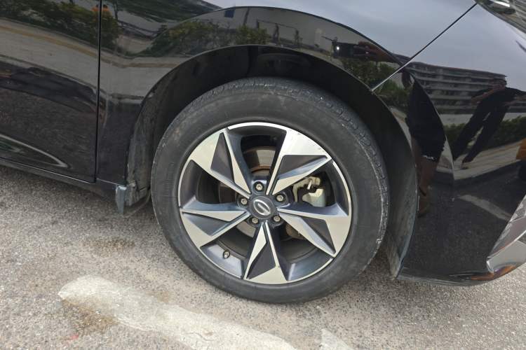 Used GAC Trumpchi M6 2021 PRO 270T DCT Luxury Edition Right Front Wheel Hub