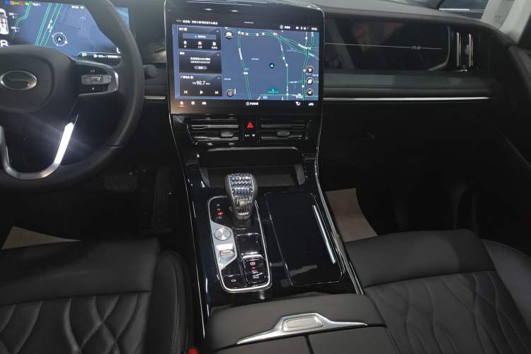 Used GAC Trumpchi M8 2024 Master Series 400T Prestige Edition Gear Lever