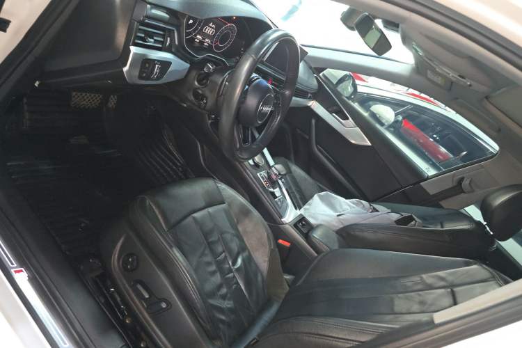 Used Audi A4L 2019 40 TFSI Fashion Edition China VI Emission Standard
