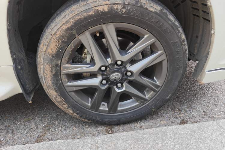 Used Toyota Land Cruiser 2016 4.0L Automatic Transmission Middle East Version Right Front Wheel Hub