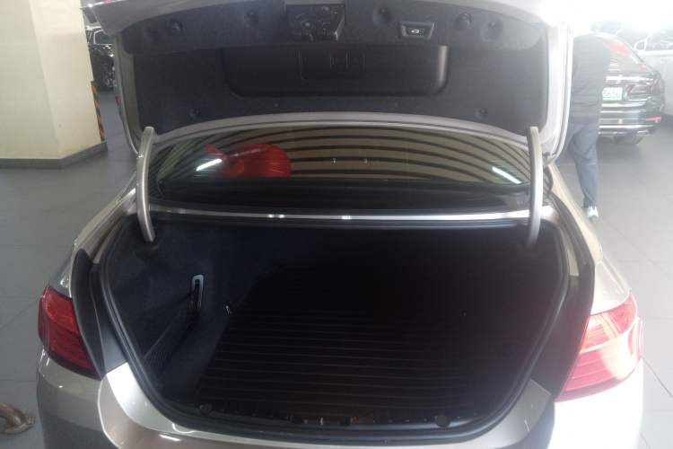 Used BMW 5 Series 2017 525Li Luxury Design Package