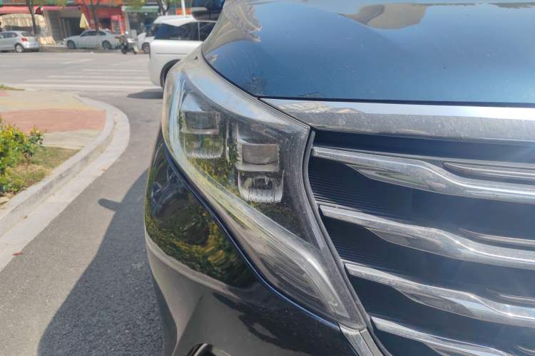 Used GAC Trumpchi M8 2018 320T Luxury Edition Right Front Headlight