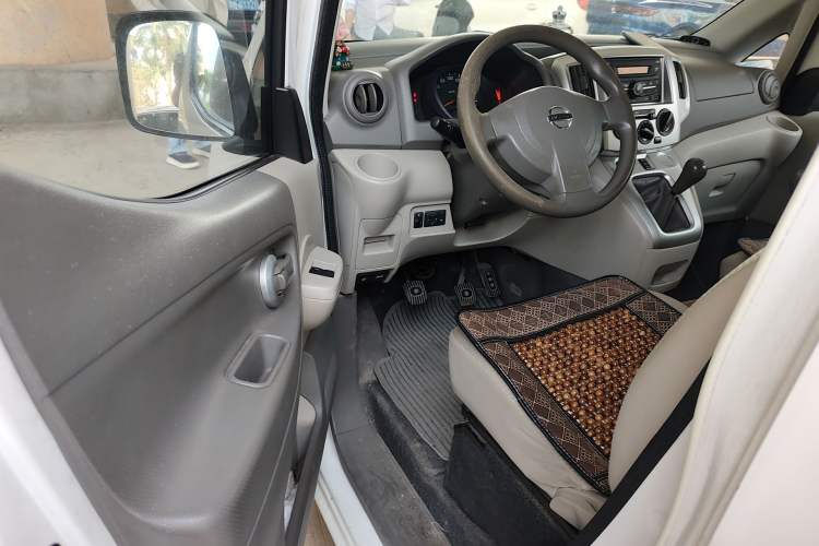 Used Nissan NV200 2016 Revised Version 1.6L Manual Luxury Edition Driver Seat