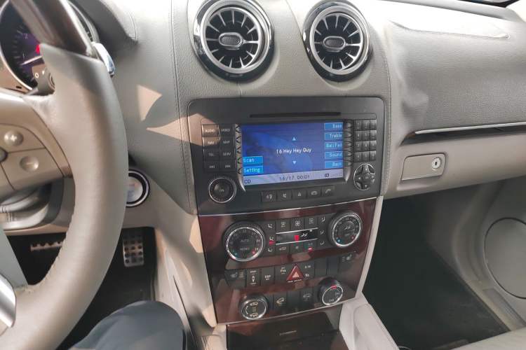 Used Mercedes-Benz GL-Class 2008 GL 450 4MATIC Classic Model