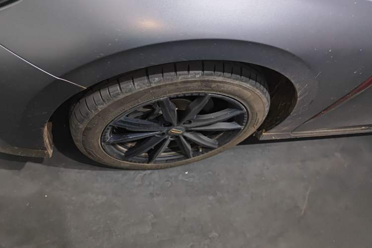 Used Hongqi H6 2023 2.0T ZhiZhen Edition Left Front Wheel Hub