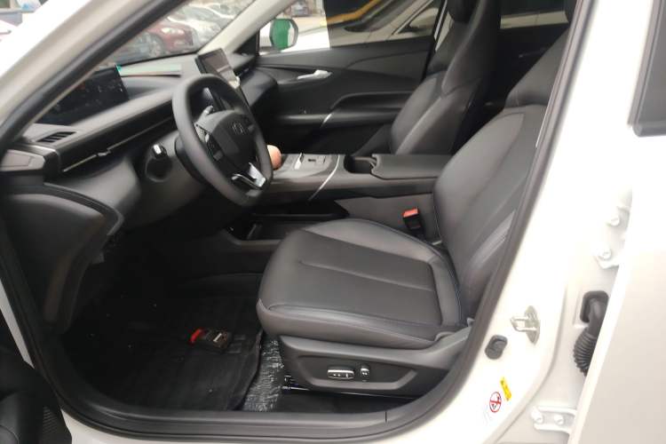 Used CHANGAN NEVO A05 2025 Truly Delicious Edition 70 – Beyond Excellence Left Front Seat