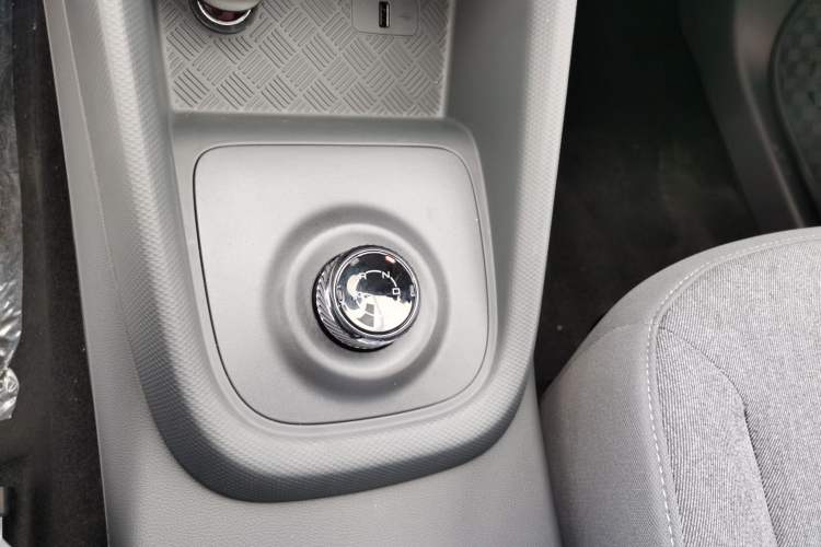 Used Wuling Hongguang New Energy 2024 All-Electric Model 300KM Standard Version