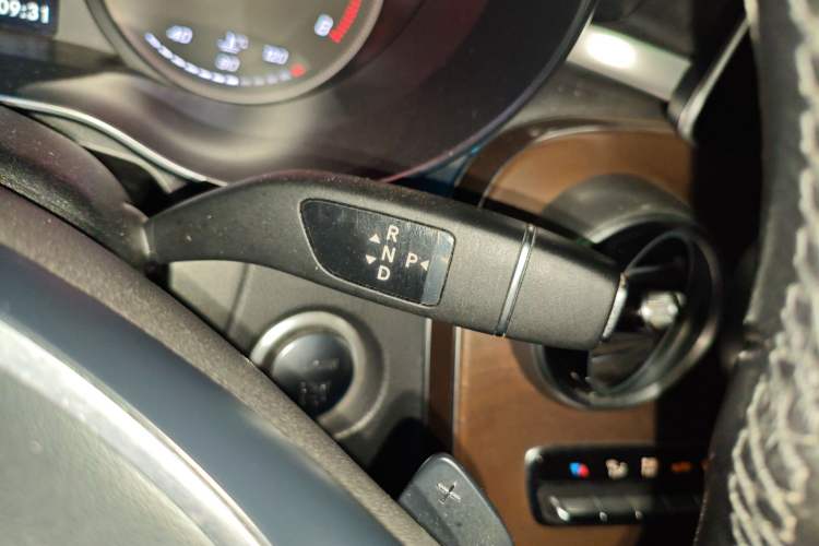 Used Mercedes-Benz GLC 2019 GLC 300 L 4MATIC Dynamic Model