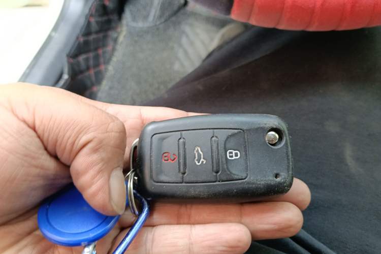 Used Volkswagen Polo 2011 1.4L Manual ZhiLe Edition Vehicle Key