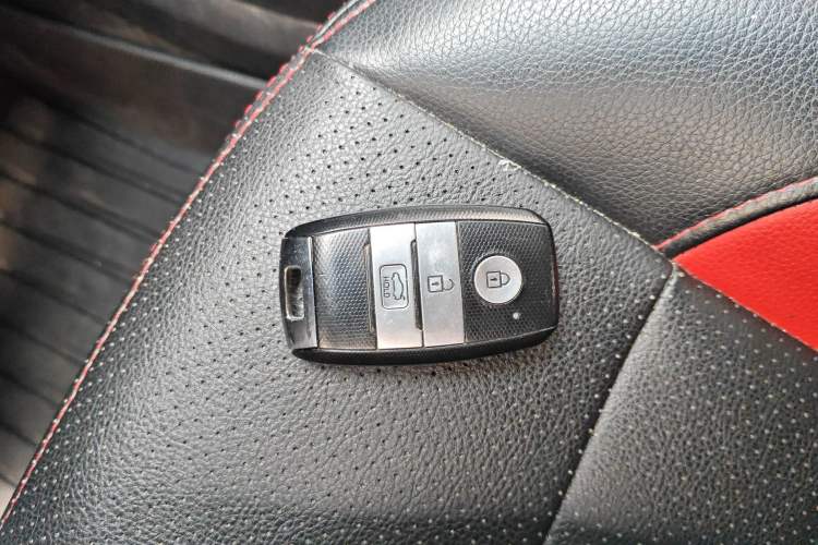 Used Kia K3 2016 1.6L Automatic GLS Interior 1