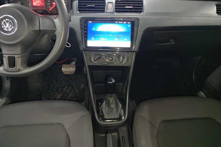 Used Volkswagen Santana 2015 1.6L Automatic Fashion Edition
