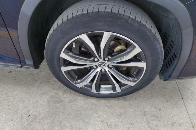 Used Lexus RX 2020 300 4x4 Elegant Edition China VI Right Front Wheel Hub