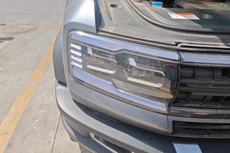 Used Formula Leopard 5 2023 Cloud Ride Flagship Edition