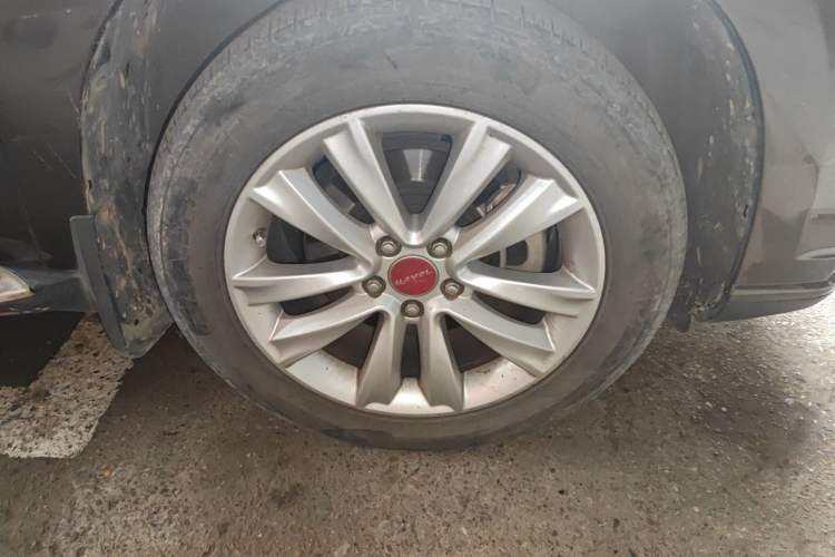 Used Haval H2 2015 1.5T Automatic Two-Wheel Drive Elite Edition Right Front Wheel Hub