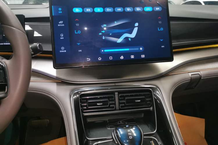 Used BYD Frigate 07 2023 DM-i 100KM Flagship Model Audio And AC Panel