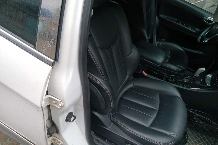 Used Luxgen Great 7 SUV 2014 2.2T Four-Wheel Drive Flagship Version
