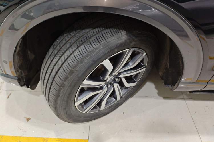 Used Ford Explorer 2023 EcoBoost 285 Four-Wheel Drive Titanium Edition 7-Seater