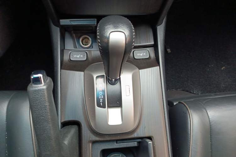 Used Honda Crosstour 2012 2.4L Luxury Edition Gear Lever