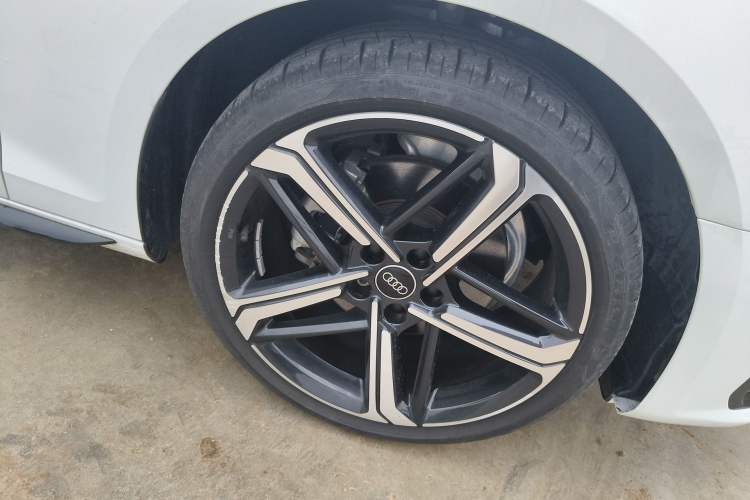 Used Audi A4L 2024 40 TFSI Luxury Dynamic Edition
