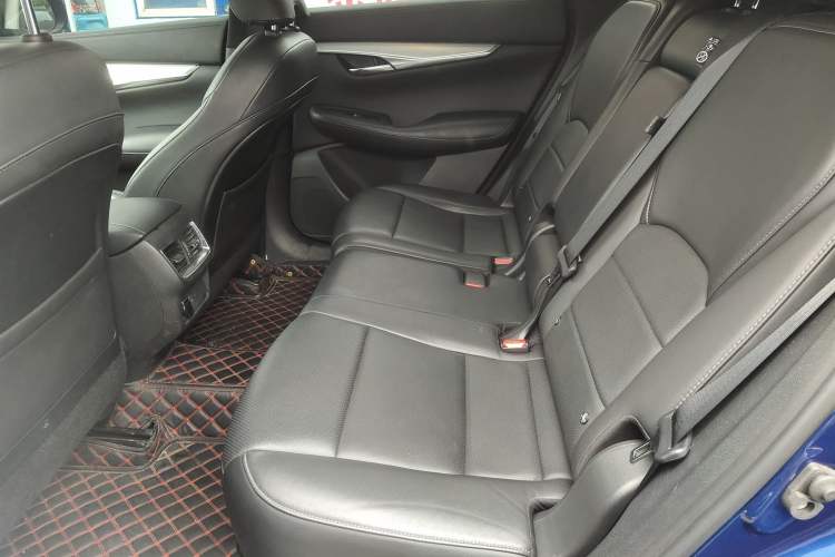 Used Infiniti QX50 2018 2.0T Two-Wheel Drive Fashion Edition Left Rear Seat