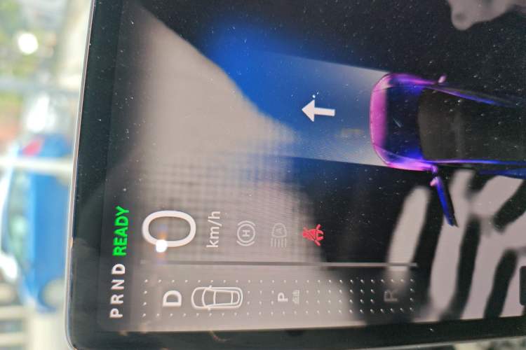 Used Tesla Model Y 2025 Rear-Wheel Drive First Edition Instrument Cluster