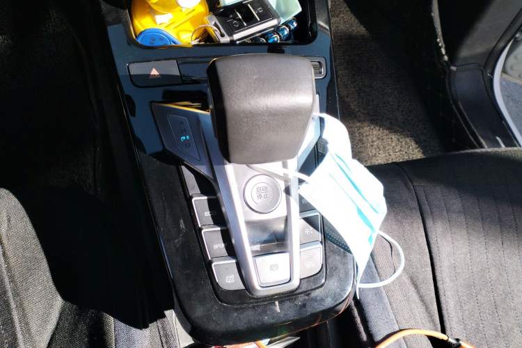 Used BYD Yuan New Energy 2019 EV535 High-Energy Leading Edition Gear Lever