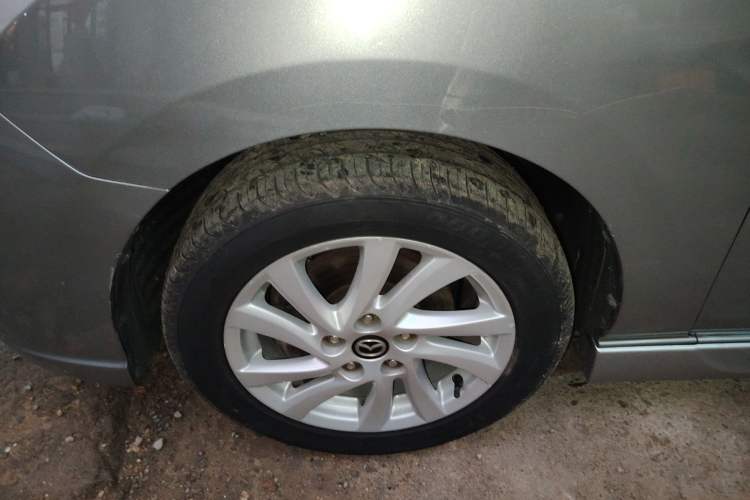 Used Mazda Mazda 5 2013 2.0L Automatic Luxury Edition
