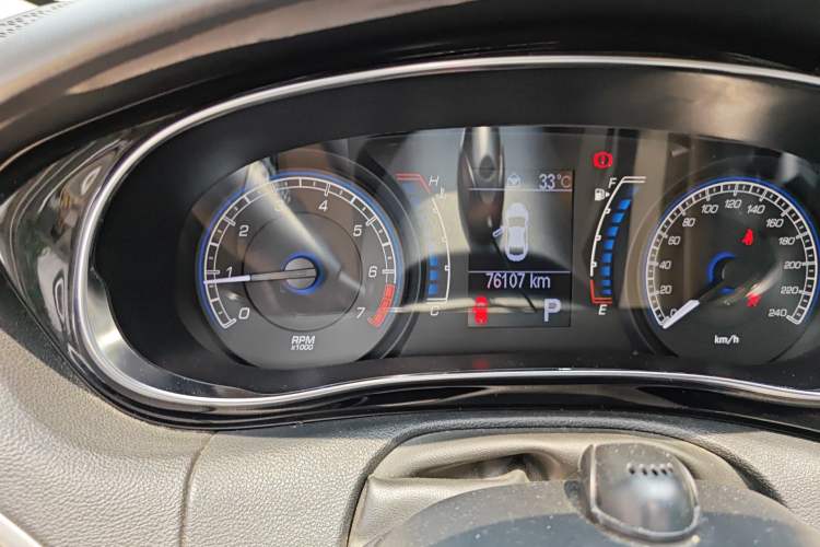 Used Fiat Viaggio 2012 1.4T Automatic Enjoyment Edition Odometer Close Up