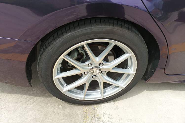 Used Toyota Camry 2019 2.0S FENGSHANG Version China VI Standard Right Rear Wheel Hub