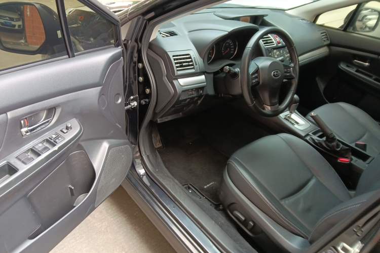 Used Subaru XV 2012 2.0i Elite Edition Driver Seat