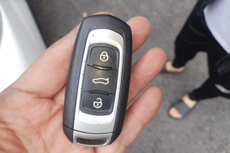 Used Geometry EX3 Kung Fu Cow 2021 Tough Bull Cow Vehicle Key