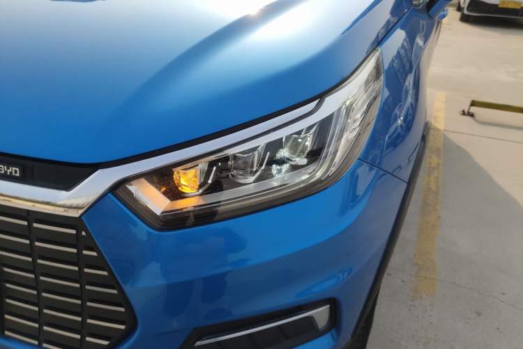 Used BYD Yuan New Energy 2019 EV535 Smart Connect Trendsetting Model Left Front Headlight