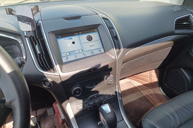 Used Ford Edge 2016 EcoBoost 245 Two-Wheel-Drive Titanium 7-Seater
