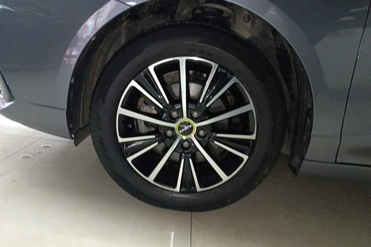 Used Roewe i5 2021 1.5L CVT Diamond Edition
