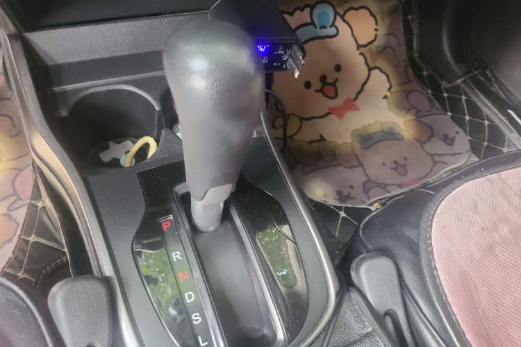 Used Honda Greiz 2016 1.5L CVT Classic Edition Gear Lever