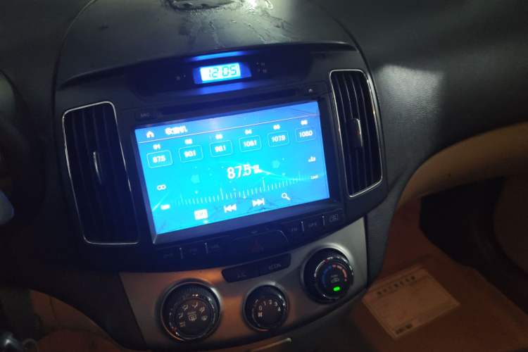 Used Hyundai Celesta 2015 1.6L Manual Comfort Model
