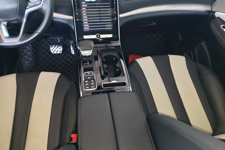 Used Roewe RX5 MAX 2019 400TGI Automatic All-Wheel Drive Smart Cabin Supreme Edition