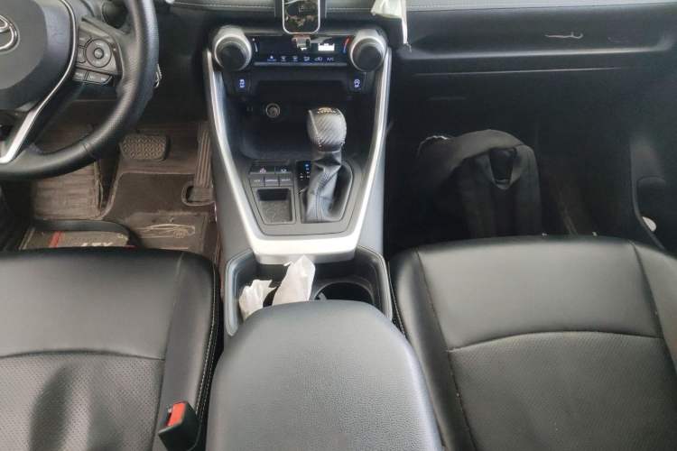 Used Toyota RAV4 2021 2.0L CVT Two-Wheel Drive Urban Edition