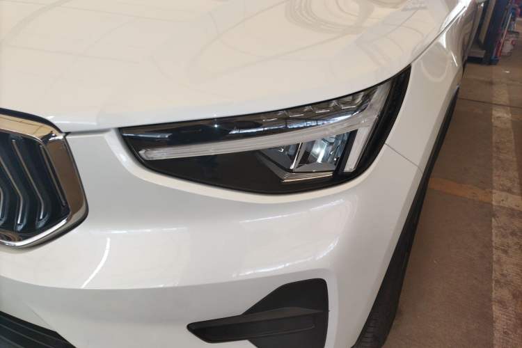 Used Volvo XC40 2023 B3 Zhiyuan Luxury Edition